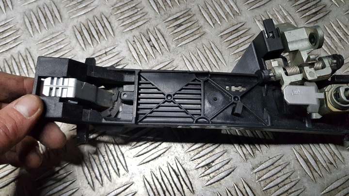 фото №15, Mercedes w220 ручка ліва перед вставка зовнішня