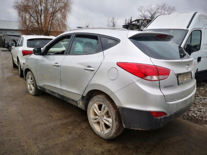 фото №8, Hyundai ix35 подушки двигуна а також подушки коробки коробка передач 2012 2.0l 219822