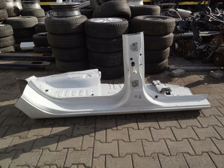 фото №1, Dacia lodgy 2013 стійка поріг праві оригінал