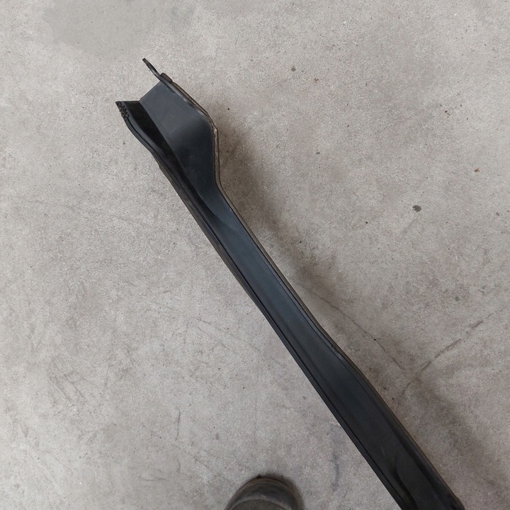 фото №8, Volvo v40 ii панель під лобовим склом 31278103