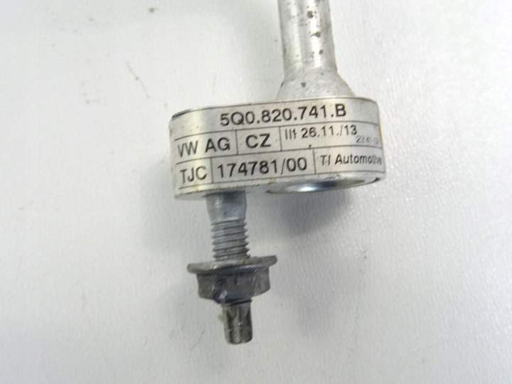 фото №12, Seat leon iii 3 1.6 tdi шланг трубка кондиционера 5q0820741b 8k0973703