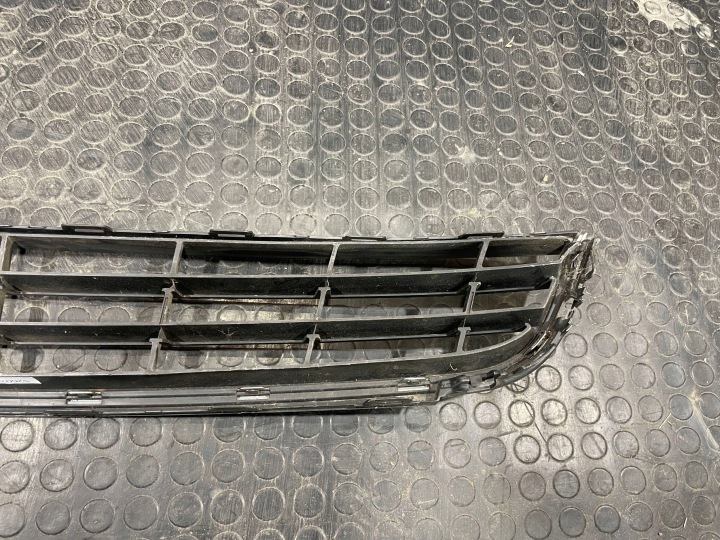 фото №9, Vw jetta vi 6 5c6 10-14 решётка решётка нижняя бампера перед передняя