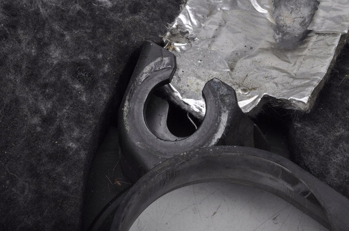 фото №6, Volvo s40 ii c30 c70 v50 2.0 d 136km захист кришка двигуна 7m5q-6n041-da