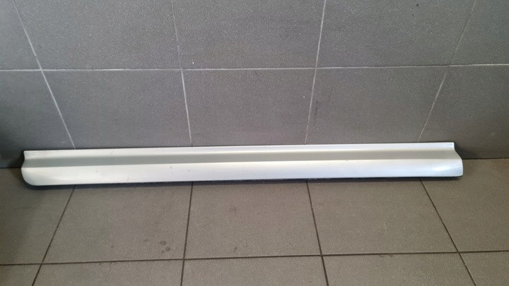 фото №1, Планка дверь левый перед audi a8 d3 ly7w odstaje