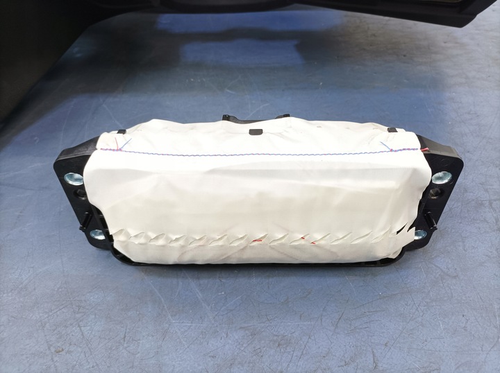 фото №11, Vw arteon панель раздаточная капот pulpit head up подушка безопасности пассажира eu