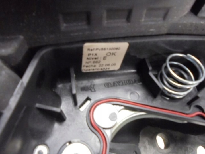фото №9, Volvo v50 s40 кермо подушка подушка  30723658
