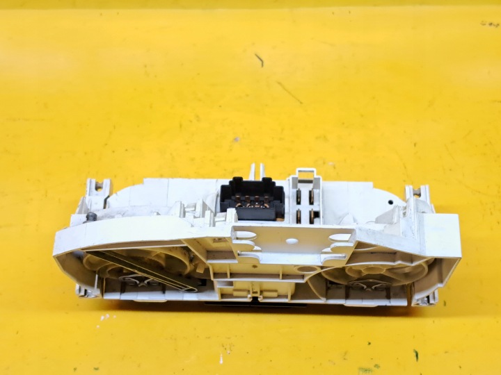 фото №10, Панель повітропровід клімат seat leon i 1m0820045a