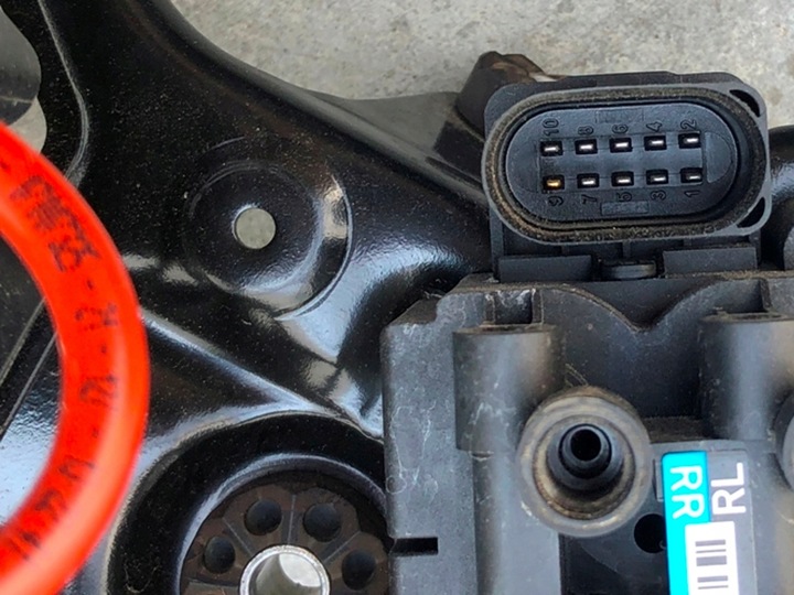 фото №8, Компресор підвішування 12v audi e-tron sportback ge q4 f4 компресор