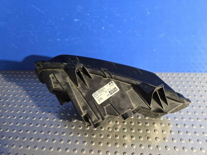 фото №13, Skoda octavia iv 4 19- 5e3941700 лампа противотуманная галоген правые