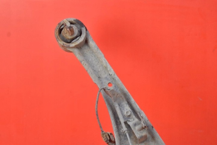 фото №7, Поворотна опора ступиця ліва зад toyota avensis t27 1.6 valvematic 132 km 09-11