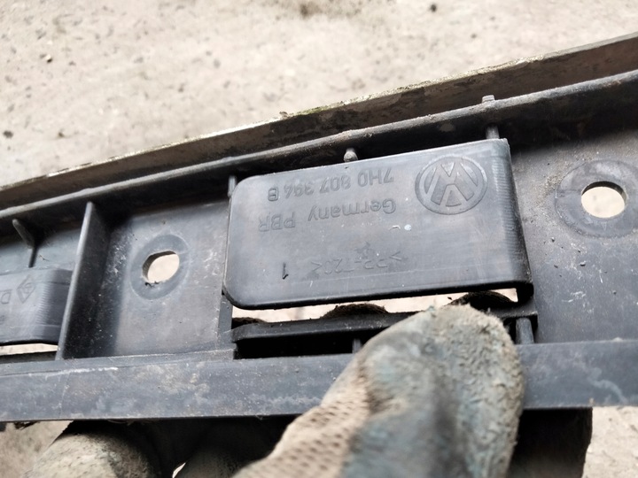 фото №7, Ковзун бампера правий зад vw t5 7h0807394b