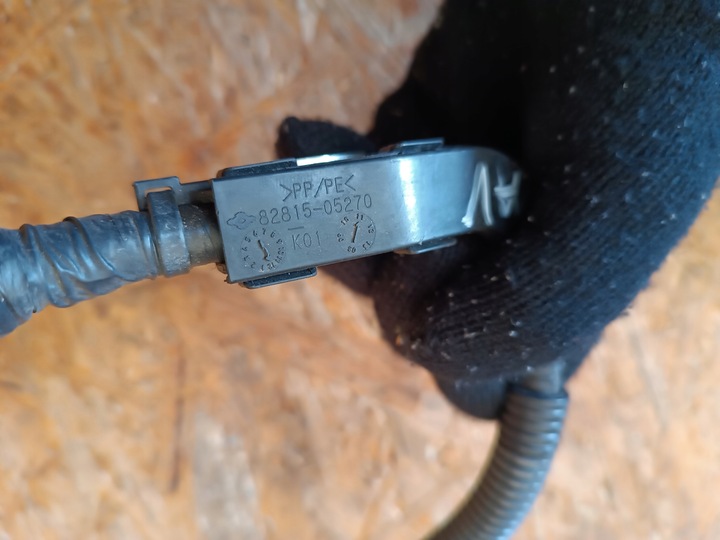 фото №6, Клема мінусова toyota avensis t27 2.2 82815-05270