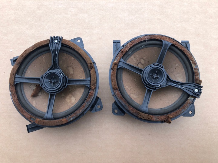 фото №1, Volvo s60 s80 динамік задній w полиця 1998-2006 зад