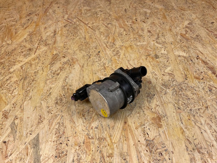 фото №7, Дополнительный насос воды audi a8 d5 8w0965567c