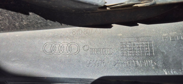 фото №16, Audi a3 8y 20-24 s-line бампер перед spr 4pdc + решётка org