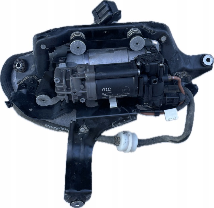 фото №1, Audi a6 a7 c7 компрессор подвешивание 4g0616005d