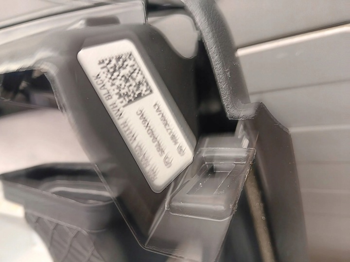 фото №10, Chrysler pacifica 05059062ab панели распределительные, консоль