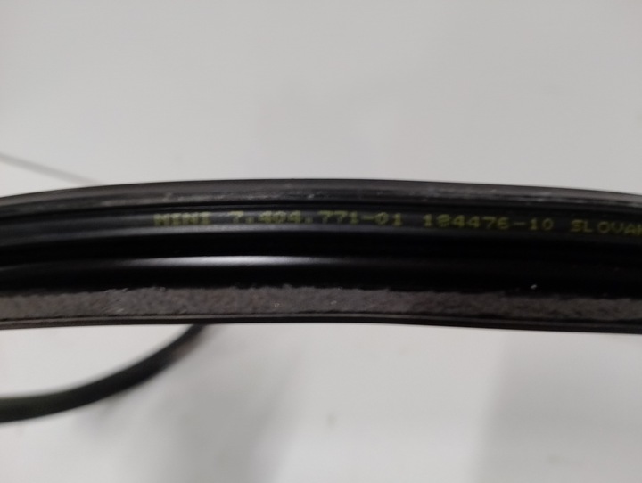 фото №3, Mini cooper f55 f56 прокладка скла лобовий перед передній 7404771