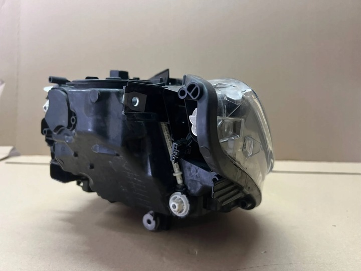 фото №11, Лампа bmw f30 f31 led рестайлінг чорний тінь темне права перед передня