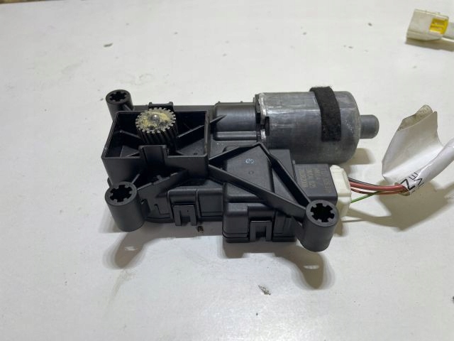 фото №7, Моторчик панорамы 0390200075 peugeot 308 t7 sw