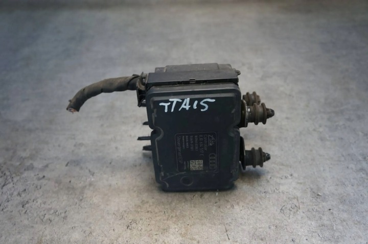 фото №5, Головний гальмівний циліндр модуль керування abs audi tt 8j 8j0614517e quattro 2.0 tfsi