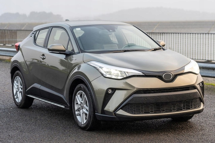 фото №4, Toyota c-hr ax10 2016+ градусы боковые пороги автомобильные oem + болты