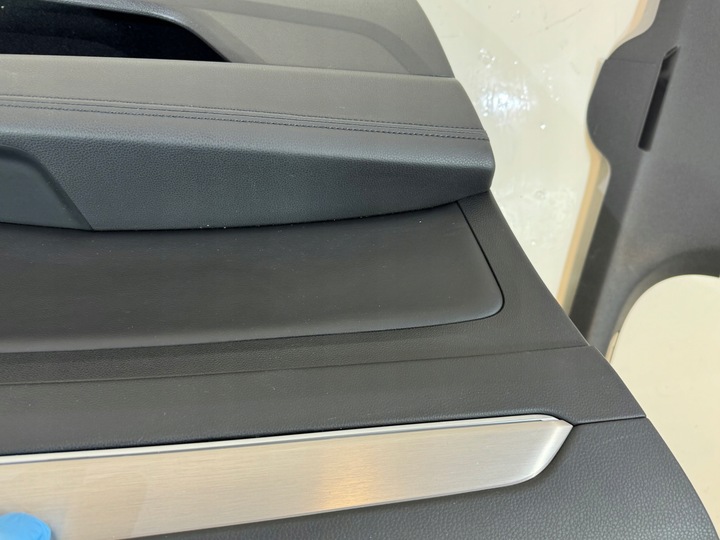 фото №5, Боковина дверь левый перед vw passat b8 led ambiente кожа ! uk !