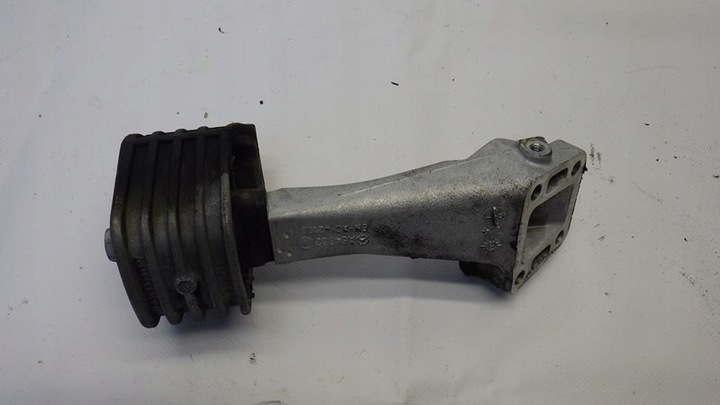 фото №1, Лапи подушка коробки автомат w245 2.0 cdi