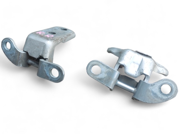 фото №1, Toyota prius + plus 12-20 петлі двері задніх правих праві зад