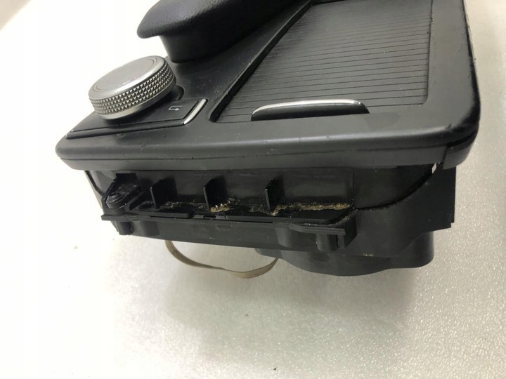 фото №6, Підлокітник тунелю a2046801339 mercedes w212 ang