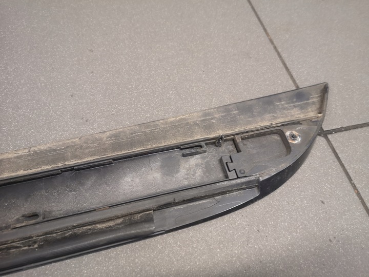 фото №9, Нижняя планка дверь правый зад lz9y audi a6 c6 059130111d