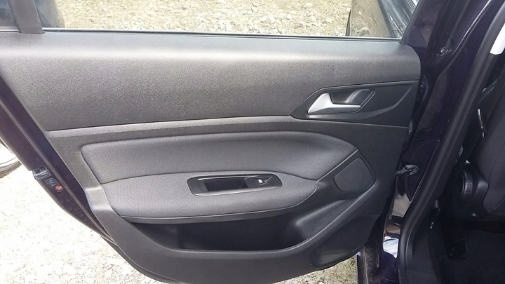 фото №4, Peugeot 308 t9 обшивки оббивка двері комплект hb