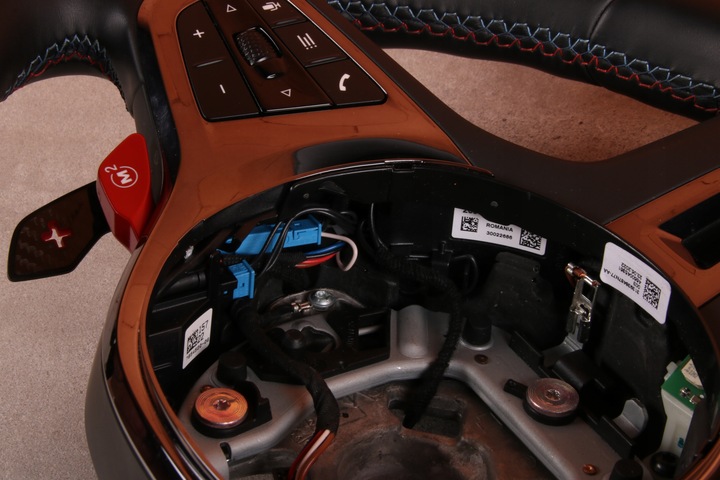 фото №15, Bmw x5m f95 x6m f96 lci xm g09 кермо м-пакет з підігрівом пелюстки вібрація