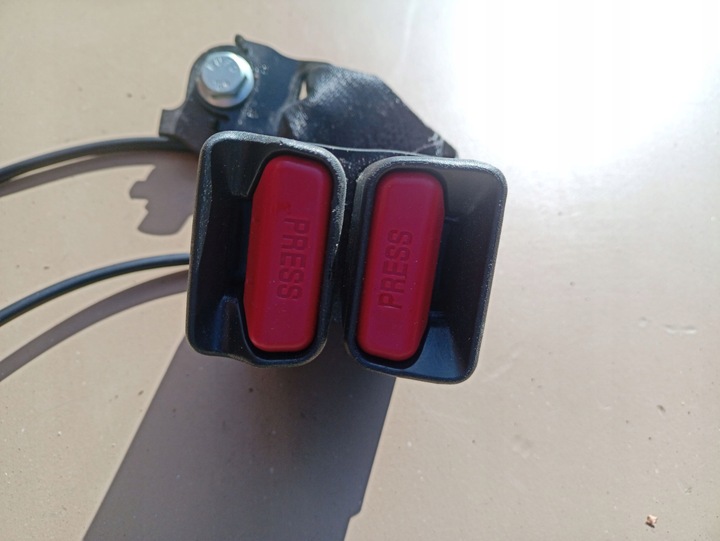 фото №2, Застёжка ремня зад крепление renault kadjar