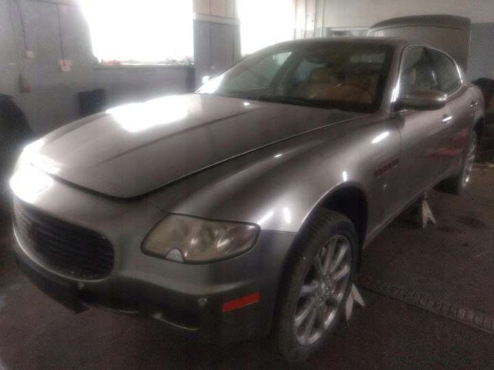 фото №9, Боковина двері правий зад maserati quattroporte 2006