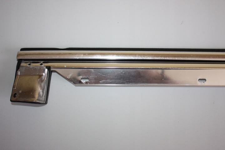 фото №3, Audi a6 c4 планка накладка скла двері хром