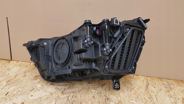 фото №12, Лампа перед права audi q3 83a повний led 83a941034