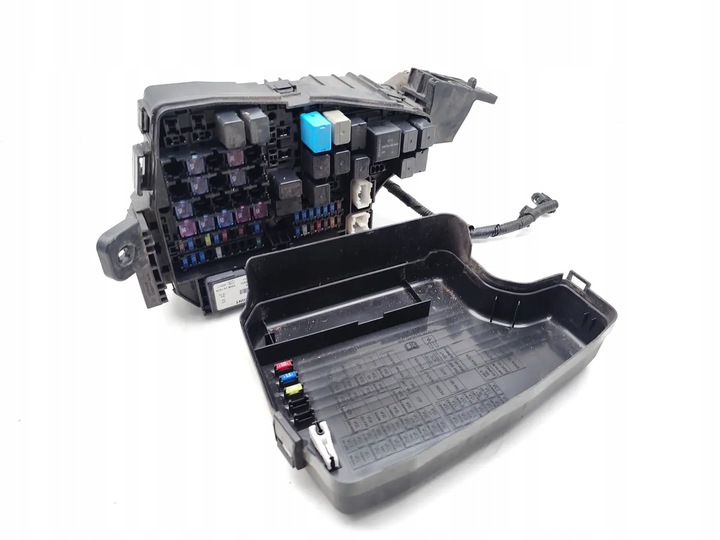 фото №9, Mazda cx-5 рамка / модуль запобіжників 2.2 d дизель 110kw 150 hp 2013 suv