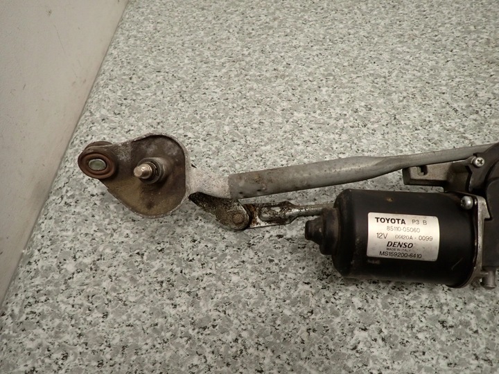 фото №11, Toyota avensis t25 02-08 механизм моторчик дворник передних