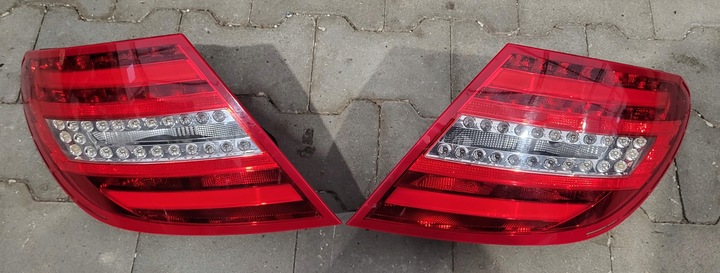 фото №1, Mercedes w204 рестайлинг sedan купе лампа правая зад led