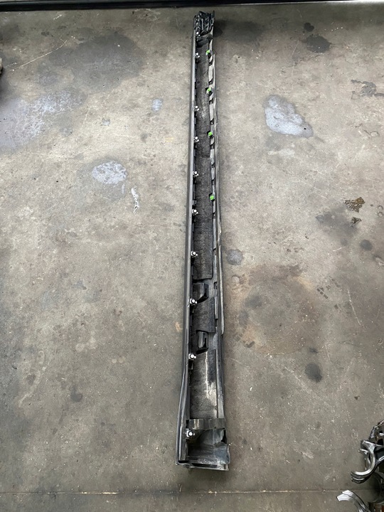 фото №3, Audi a8 4n d5 планка пороговая левая lx7h