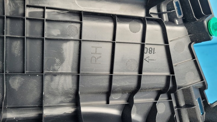 фото №8, Kia sorento iv 20r обшивка защита стойка c правая 85860-p2000