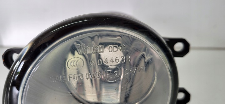 фото №14, Галоген toyota левый aygo avensis t27 verso lexus rx yaris iq 81220-0d042