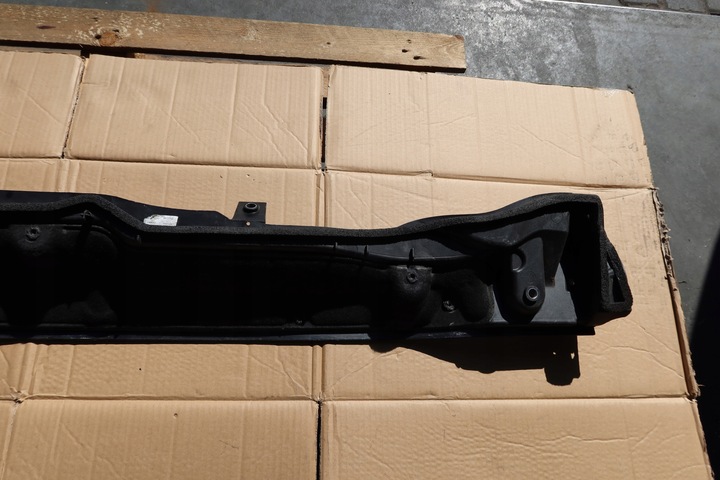 фото №11, Панель під лобовим склом clio iv 668107547r