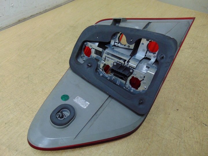 фото №9, Лампа права зад mercedes ml w164 a1648202064 європа