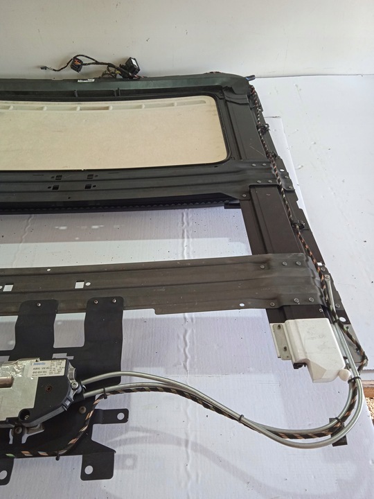 фото №10, Audi a8 s8 4h d4 люк солнечный 4h0877041