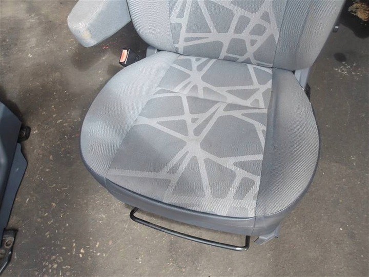 фото №9, Сидіння водія пасажира ford transit connect mk1 рестайлінг