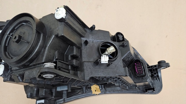 фото №9, Лампа перед левая skoda superb iii ксенон 3v1941015b