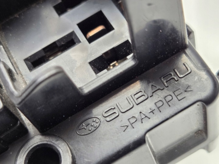 фото №11, Subaru outback v 14-19 коробка корпус предохранителей mb008701b