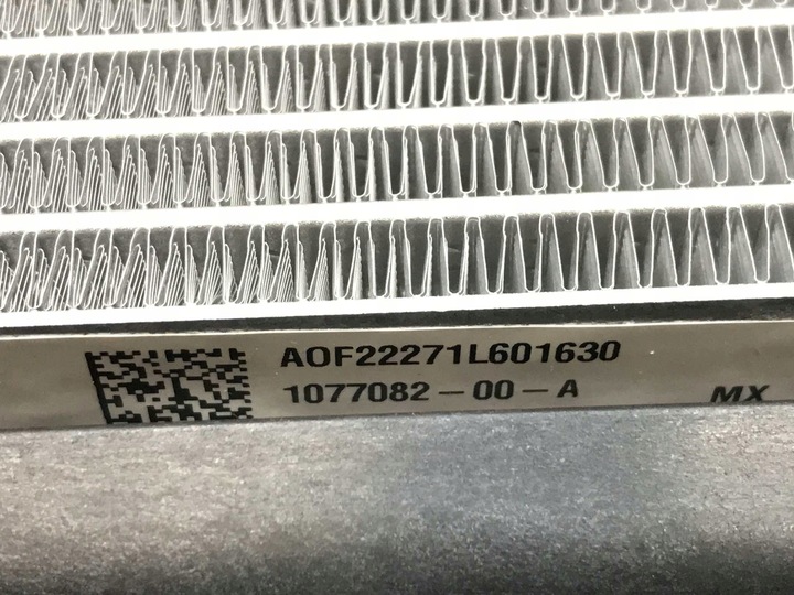 фото №9, Tesla модель 3 радиаторов воды новая 1077082-00-a